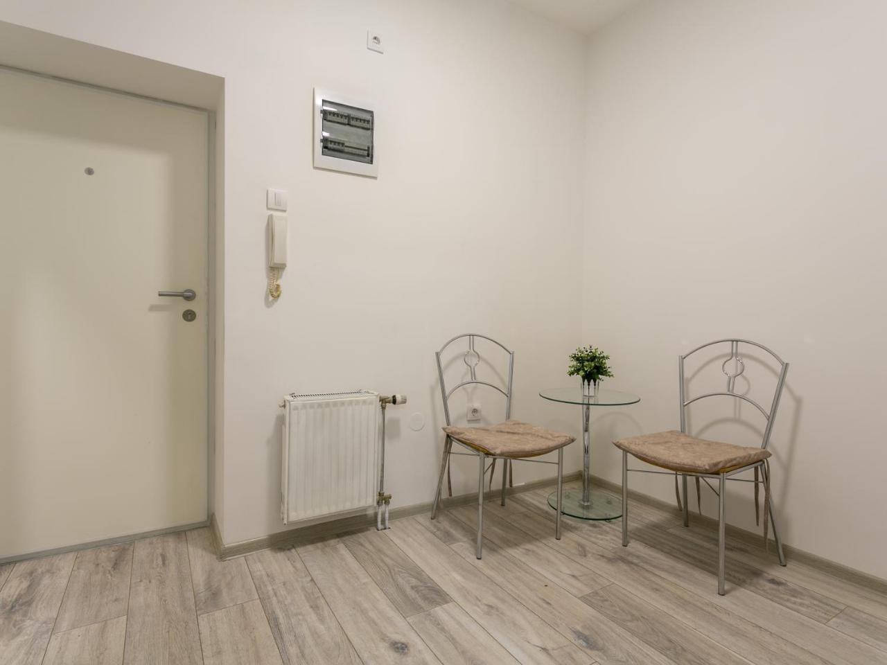 Belgrade Renting Down Apartment エクステリア 写真
