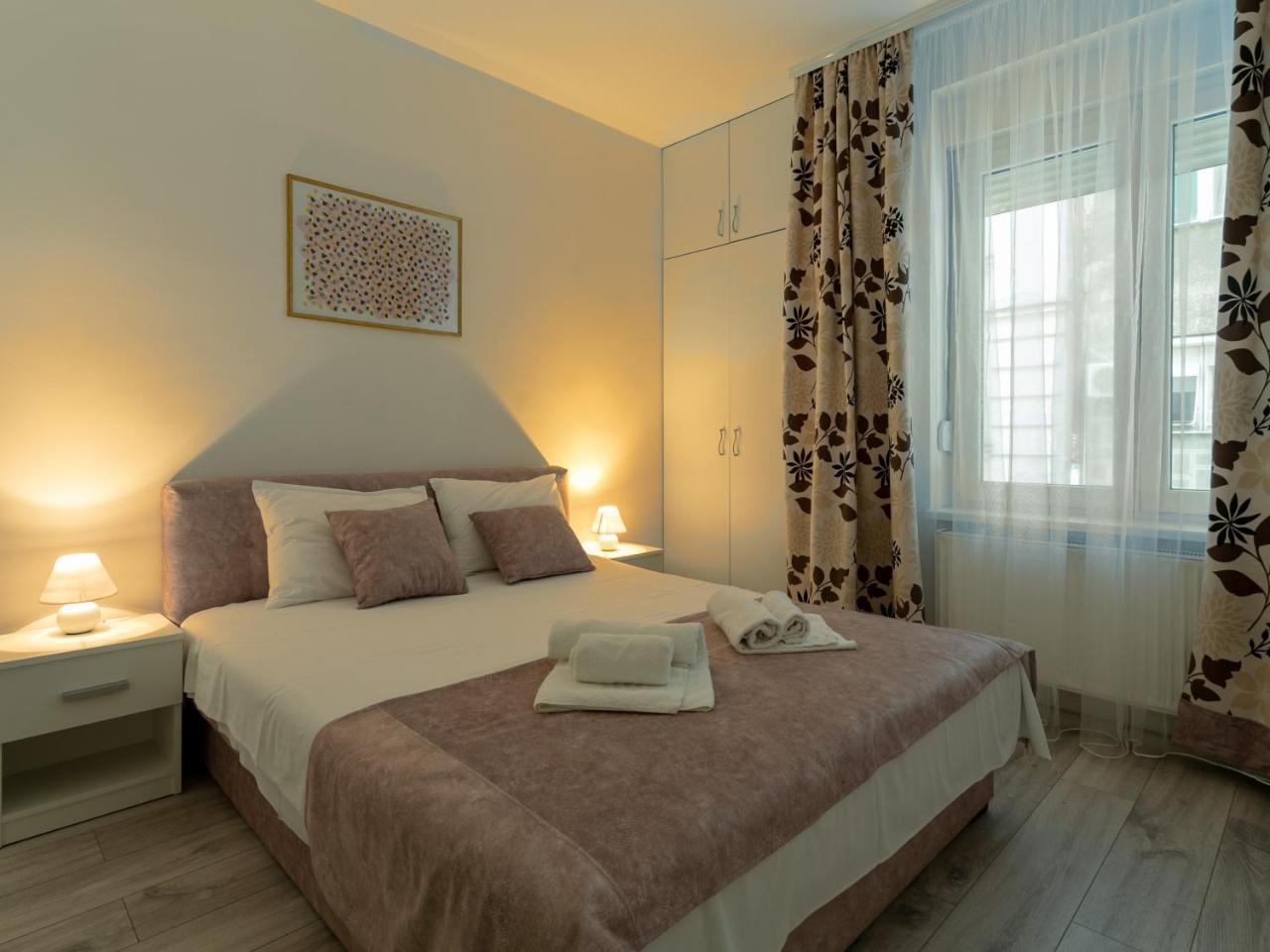 Belgrade Renting Down Apartment エクステリア 写真
