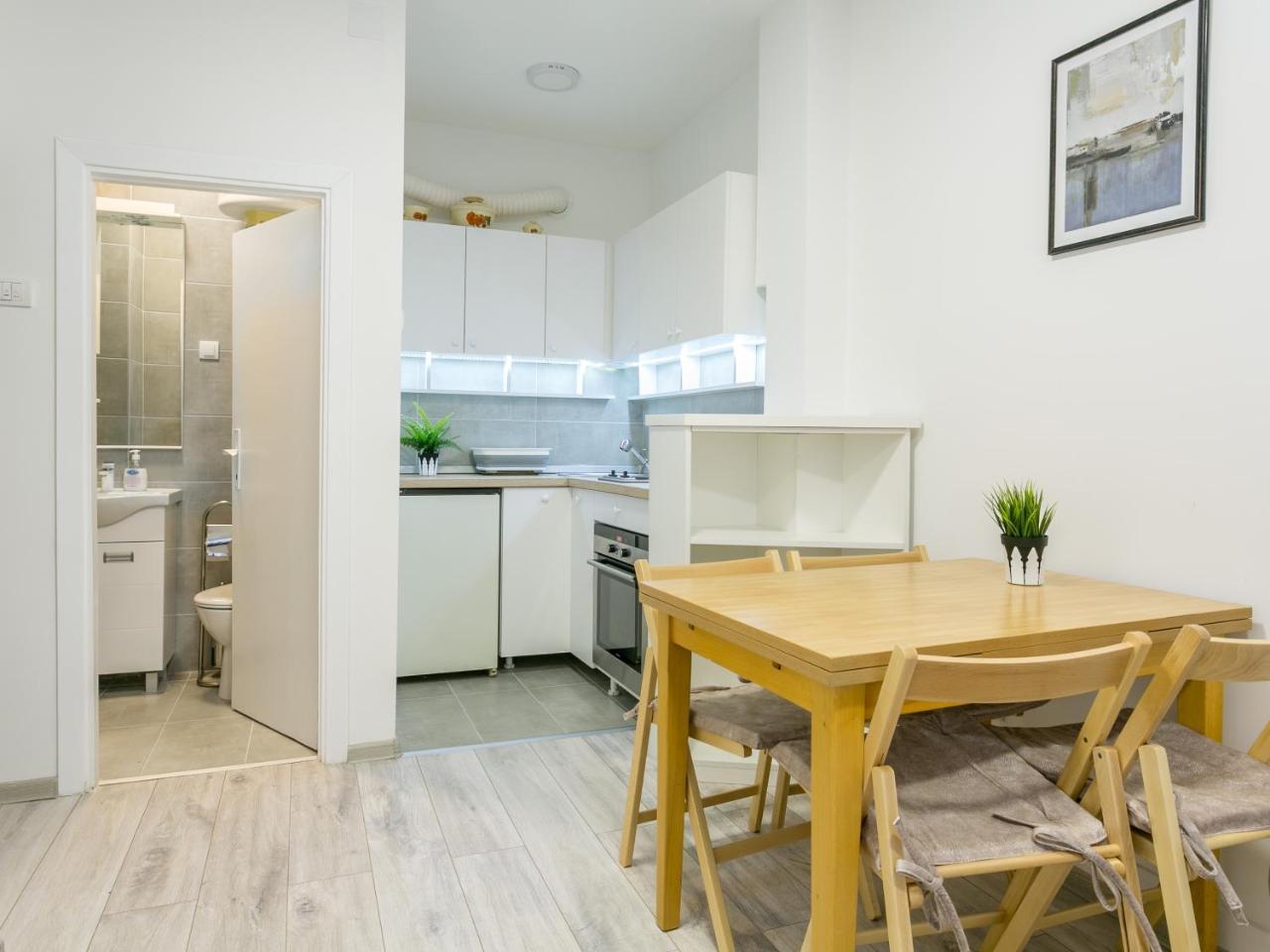 Belgrade Renting Down Apartment エクステリア 写真