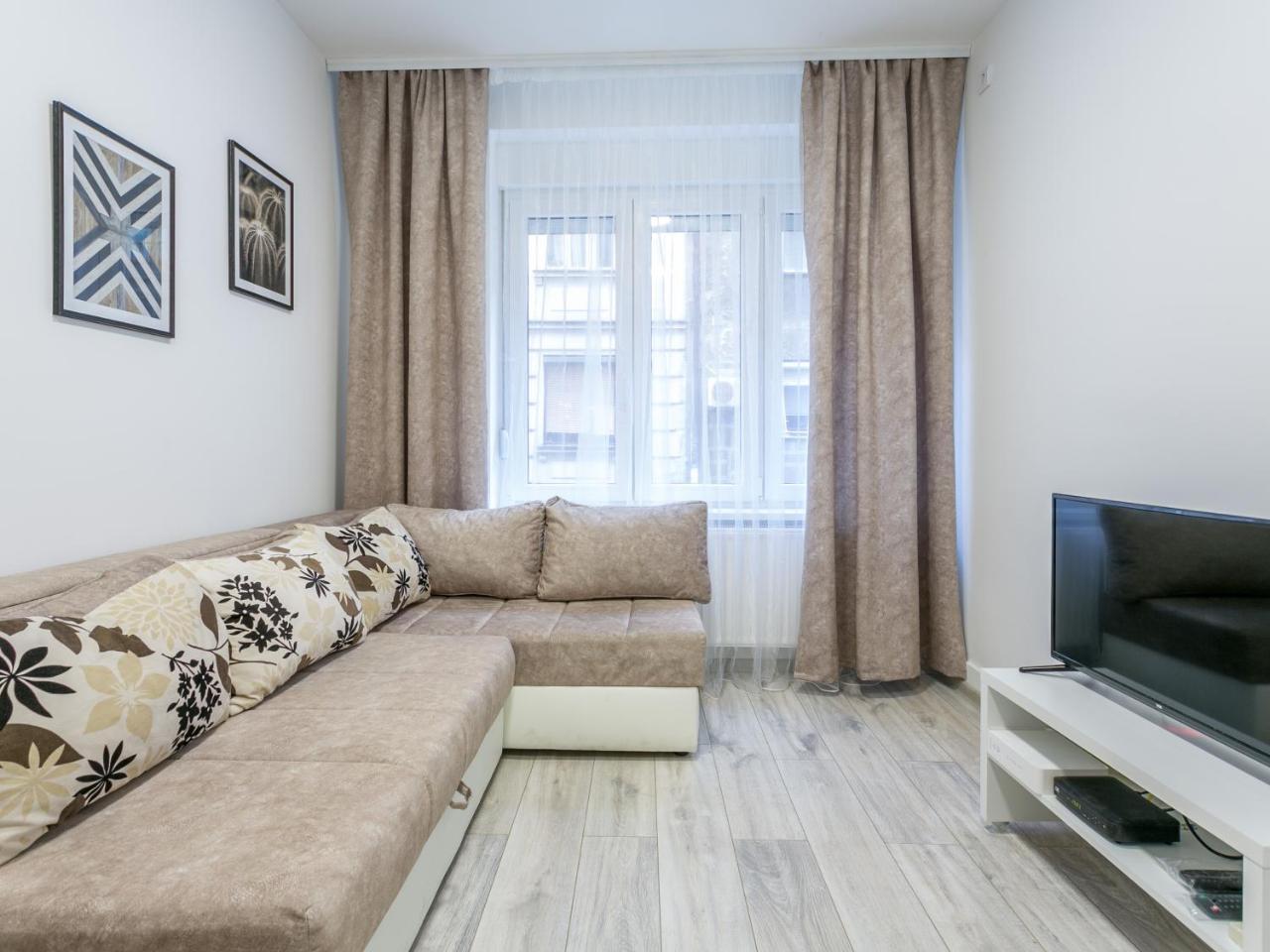 Belgrade Renting Down Apartment エクステリア 写真
